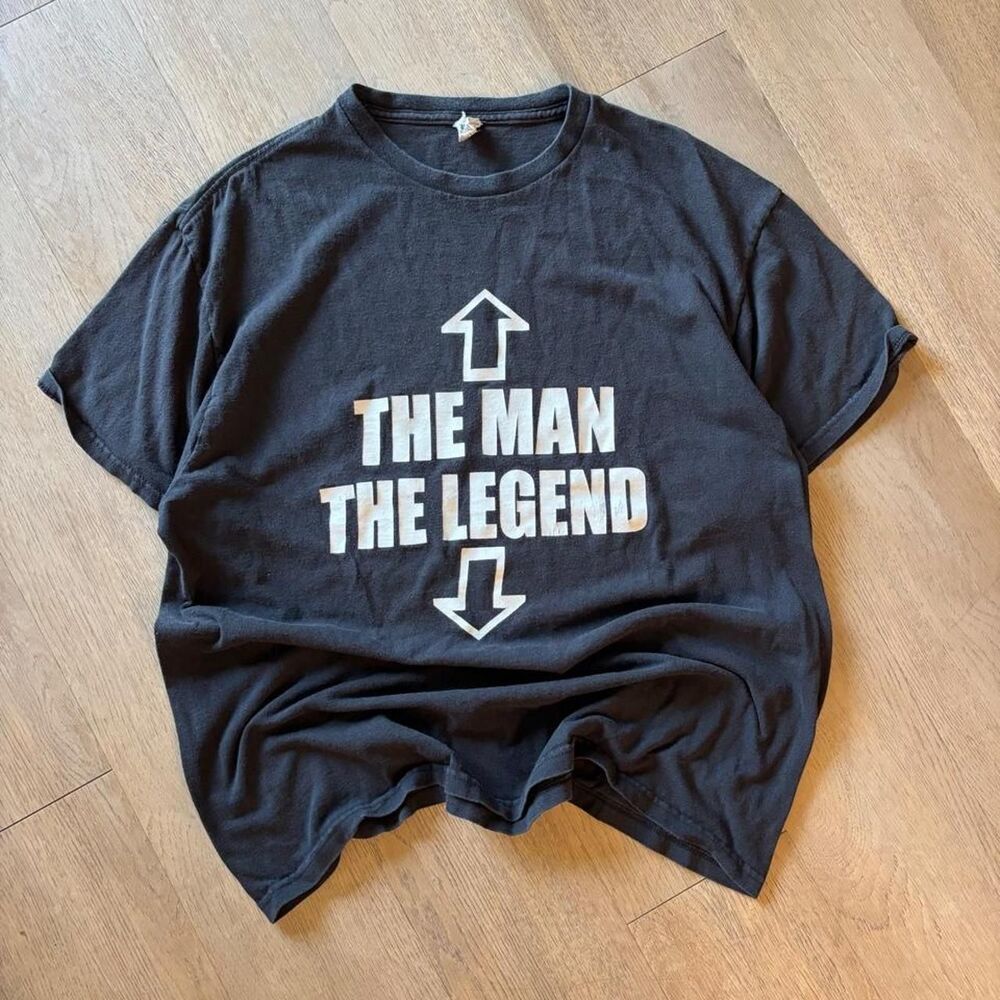 Legend Men's Black and Grey T-shirt
